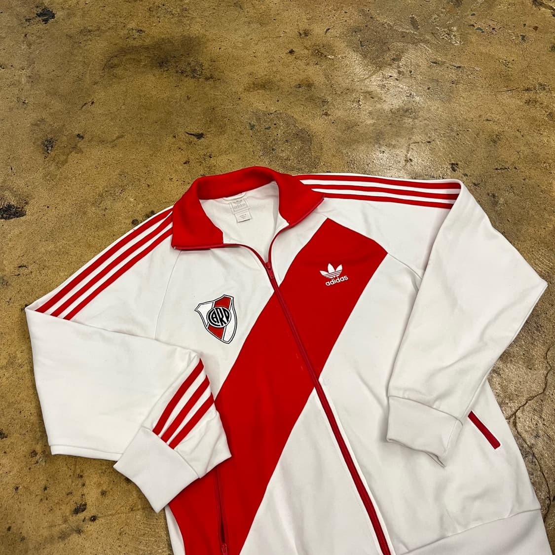 아디다스 흰빨 파이어버드 리버플레이트 트랙탑 져지 105 상품이미지1