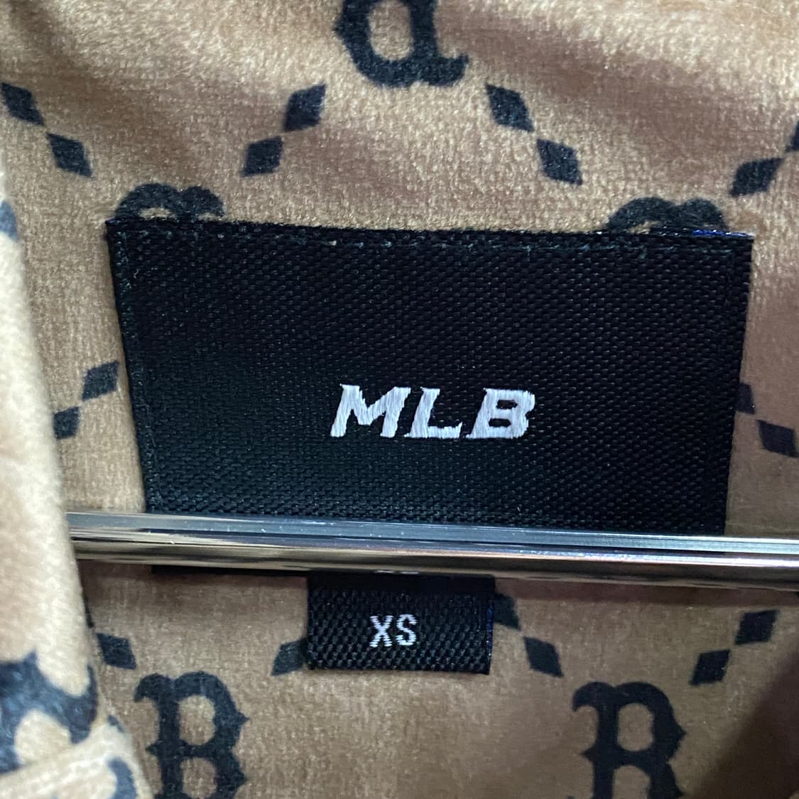 MLB 보스턴 멀티로고 덕다운 패딩 B2618 상품이미지3