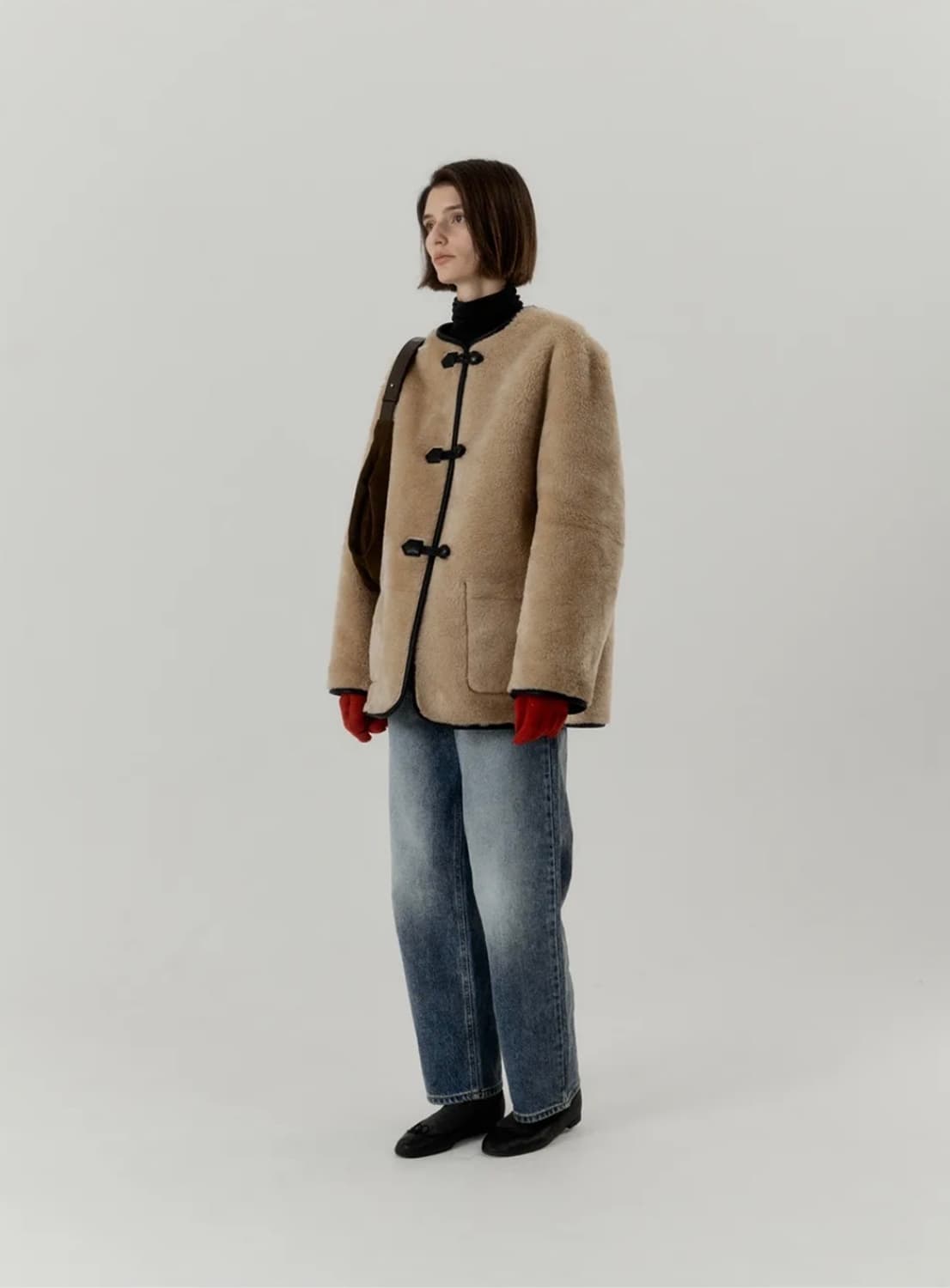 리볼드 리버시블 시어링 무스탕 블랙 상품이미지1