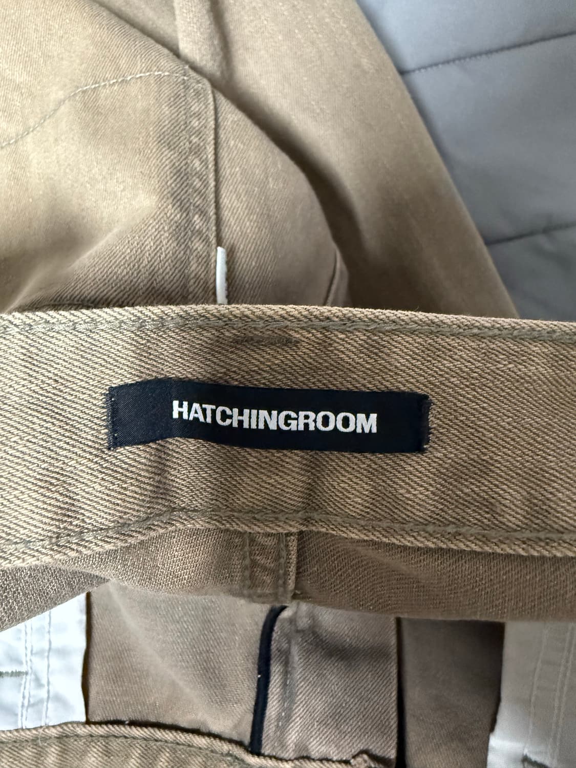 해칭룸 커브드진 워시드 베이지 4 상품이미지3