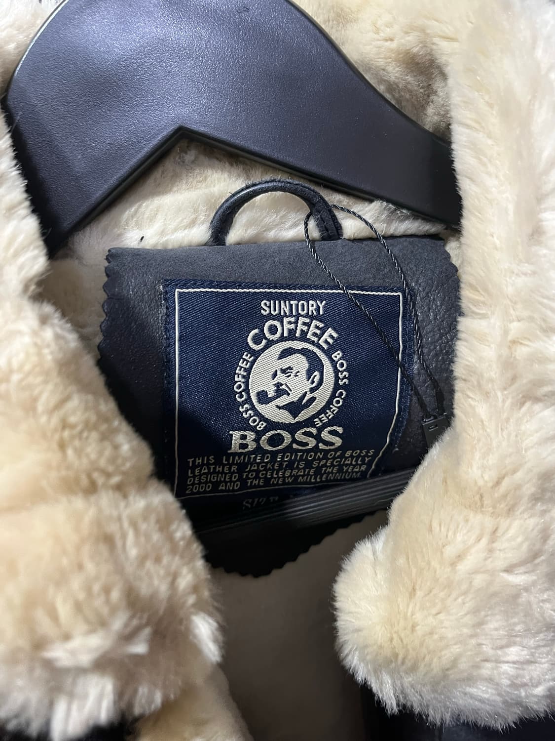 산토리 보스 크롭 버클 무스탕 상품이미지5