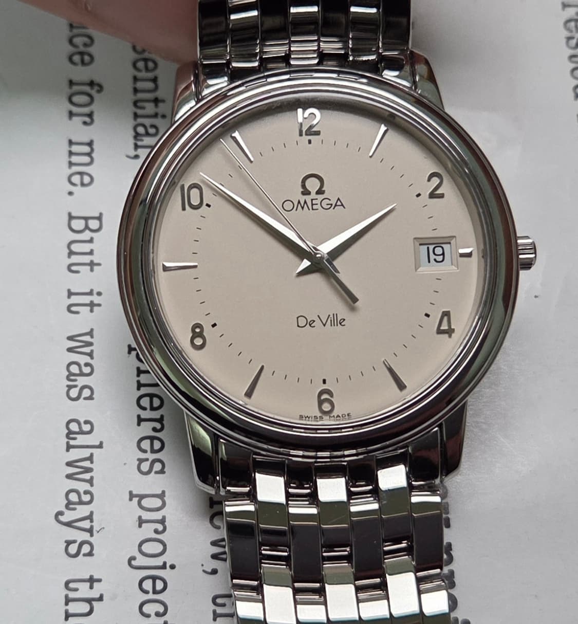 오메가 드빌 프레스티지 아이보리 아라빅 다이얼 쿼츠 브레이슬릿 ver. 상품이미지1