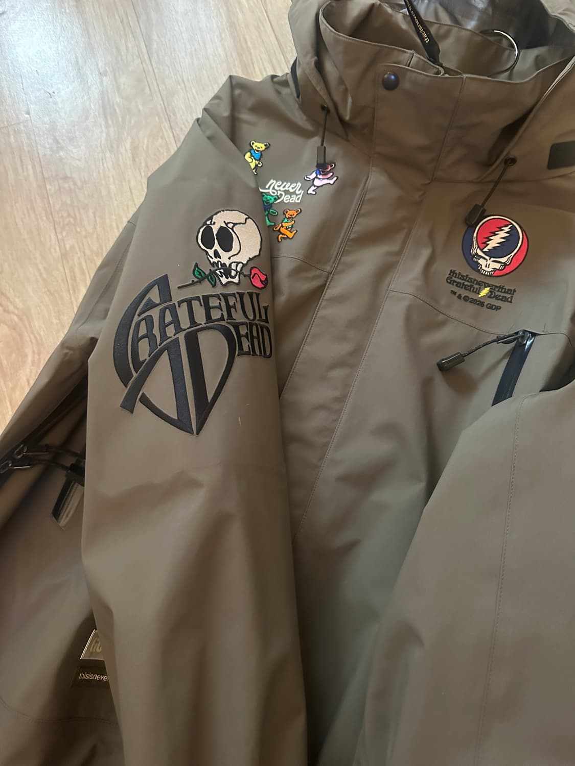 디스이즈네버댓 그레이트풀데드 고어텍스 3l 자켓 상품이미지2