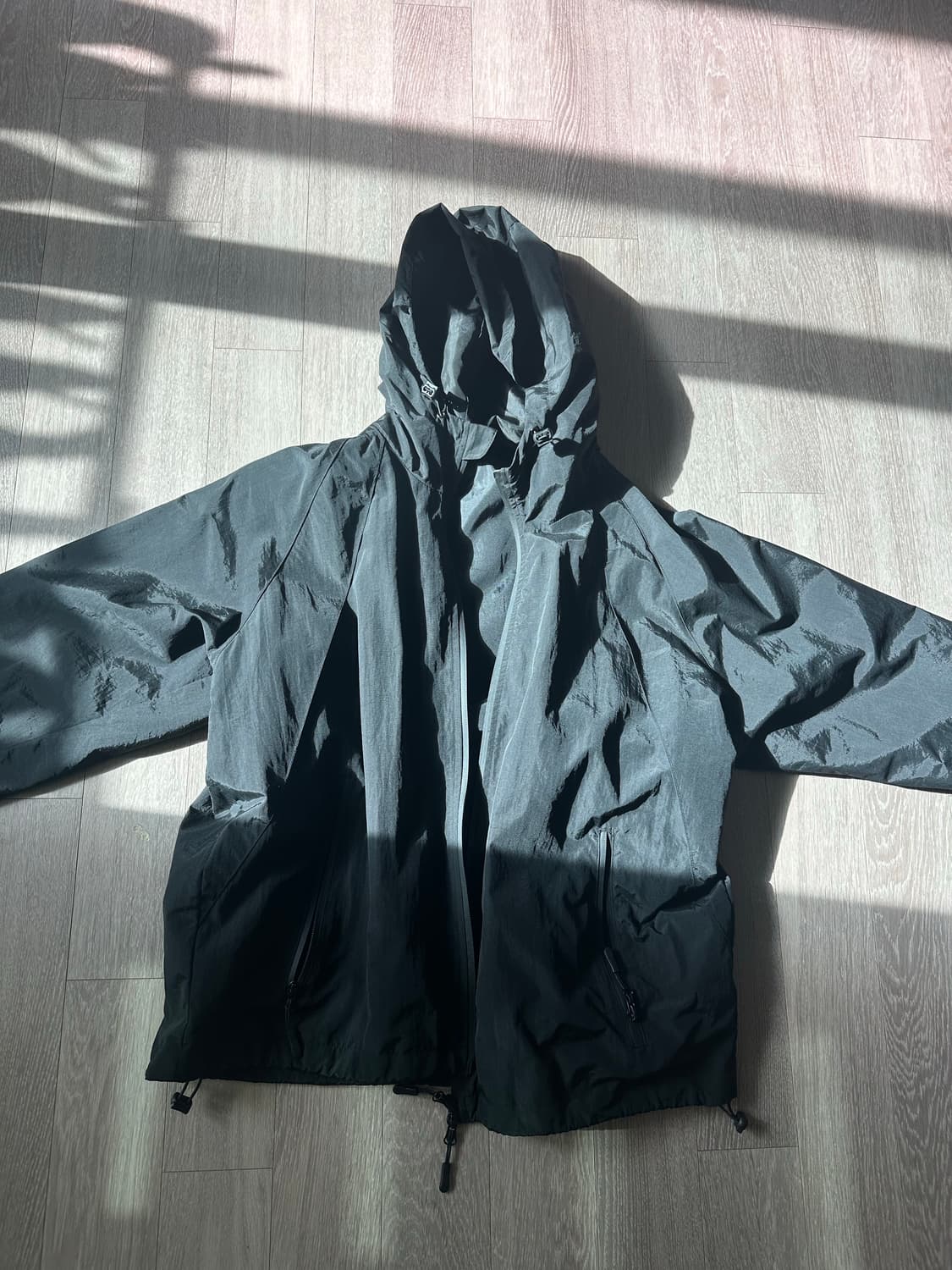 블랙 후드 바람막이 상품이미지1