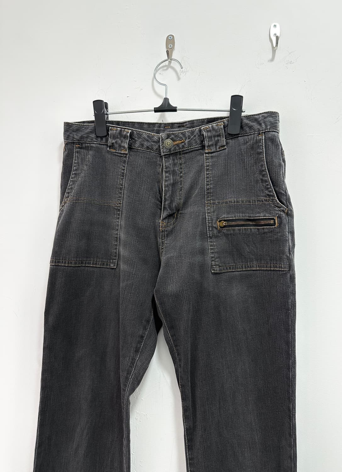 Gray zipper detail denim jeans  상품이미지5