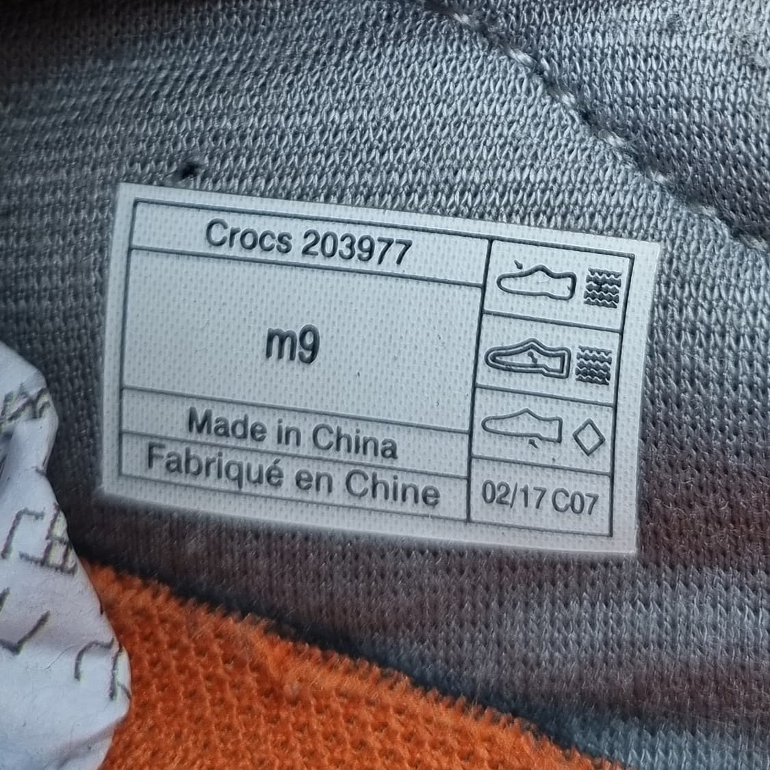 크록스 킨세일 스테틱 슬립온 M9 270 상품이미지6