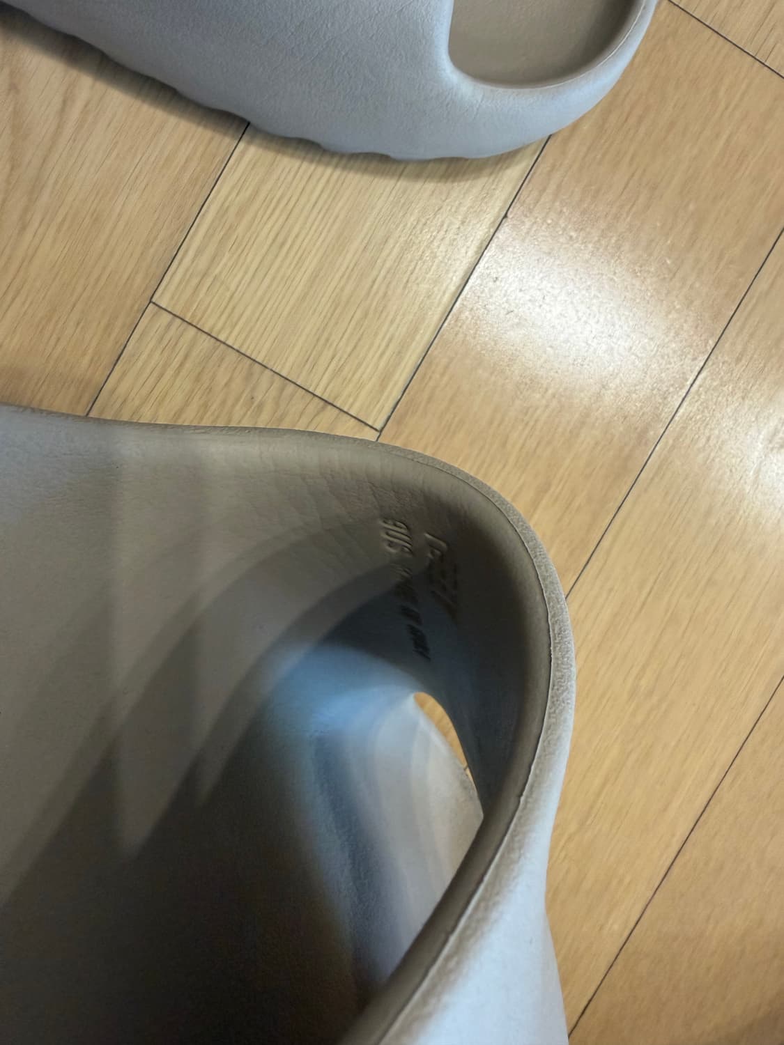 Yeezy 이지 슬라이드 퓨어 상품이미지10