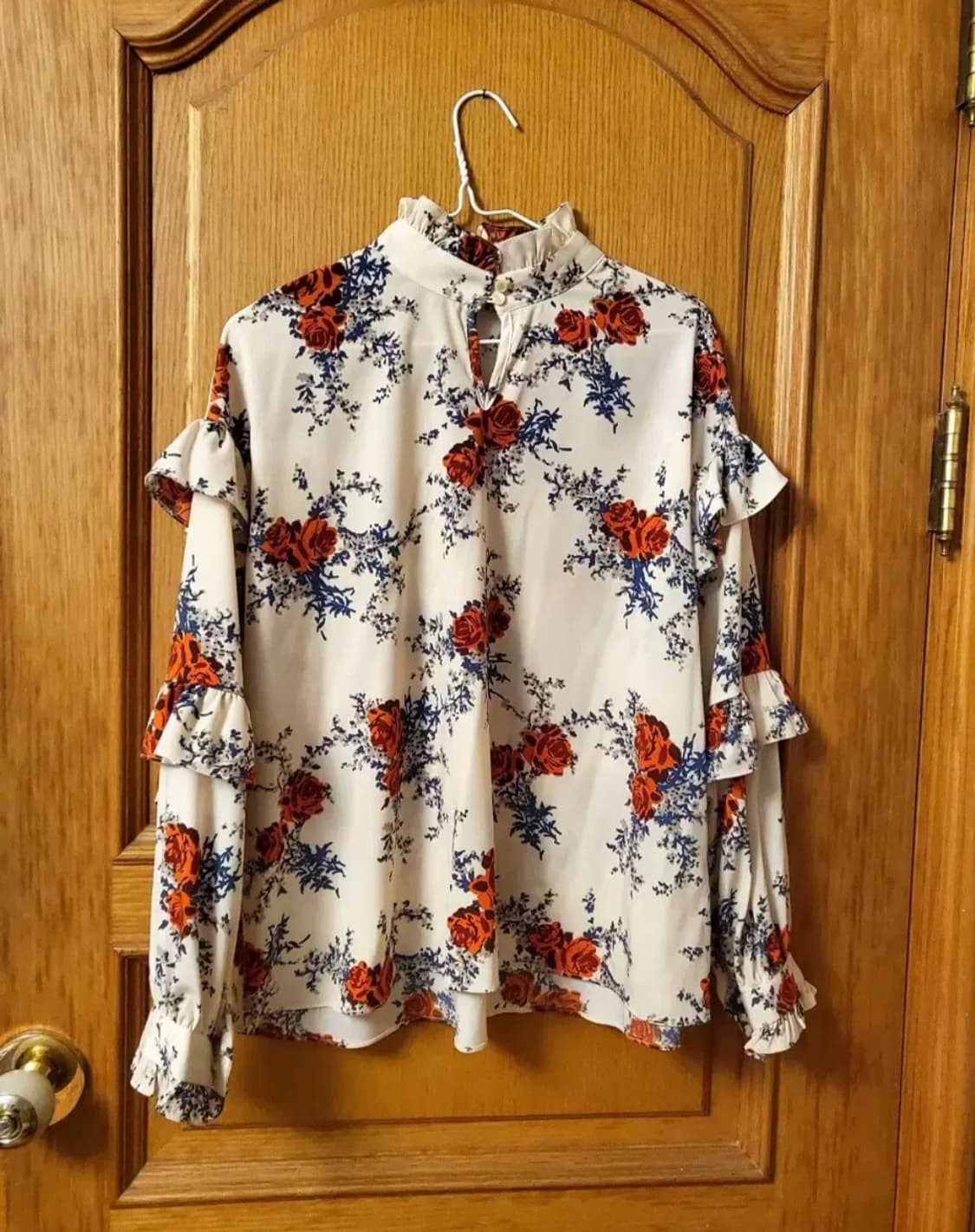 빈티지 장미꽃 로즈패턴 크림색 러플 블라우스 상품이미지1