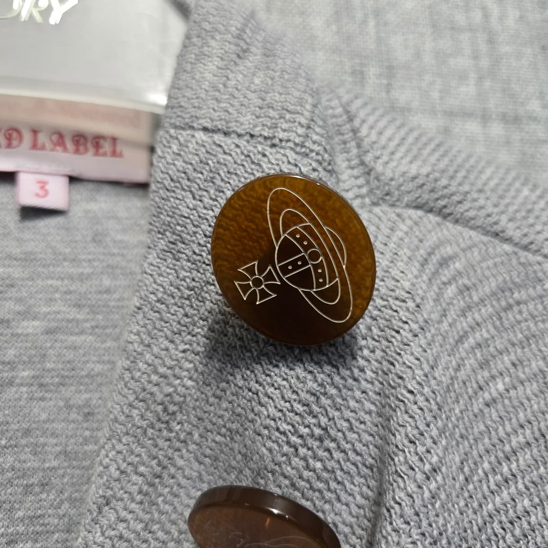 비비안웨스트우드 레드라벨 언발란스 니트 가디건  상품이미지4