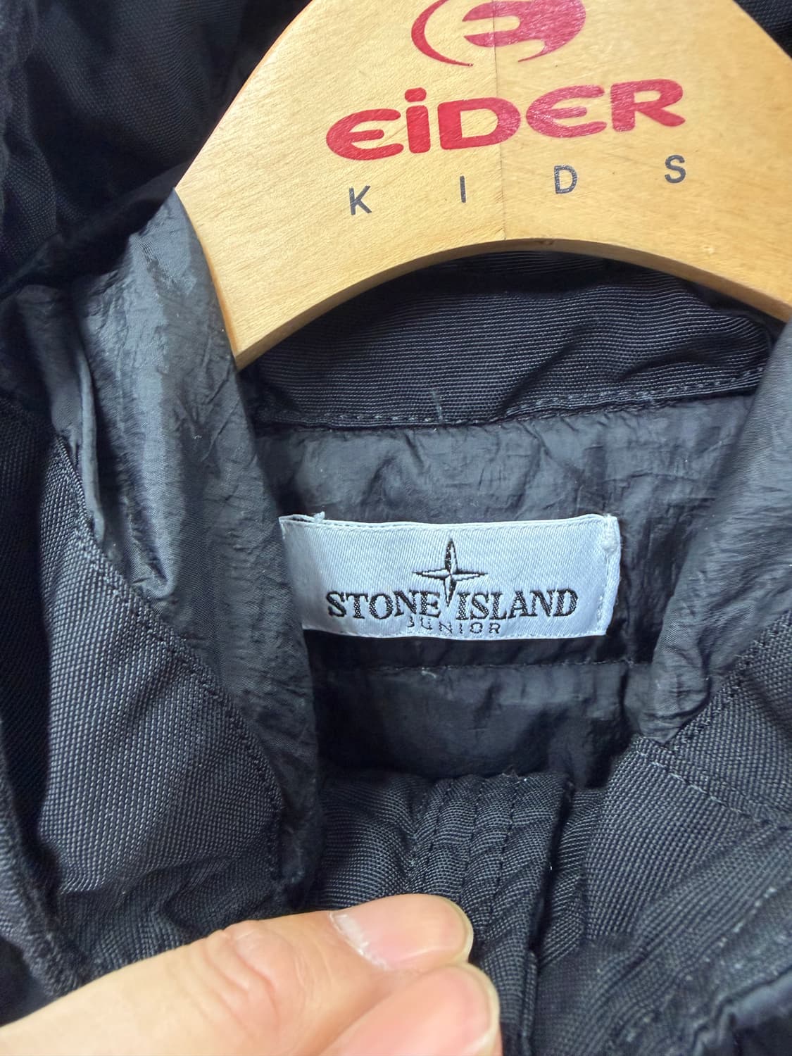 정품) 스톤아일랜드 키즈 블랙 패딩 6Y 상품이미지7