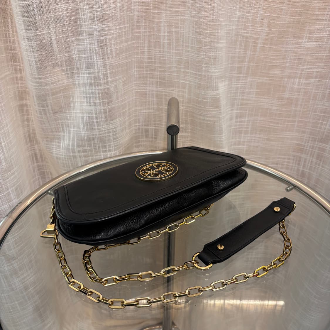 정품 토리버치 레바 클러치 크로스백     상품이미지8