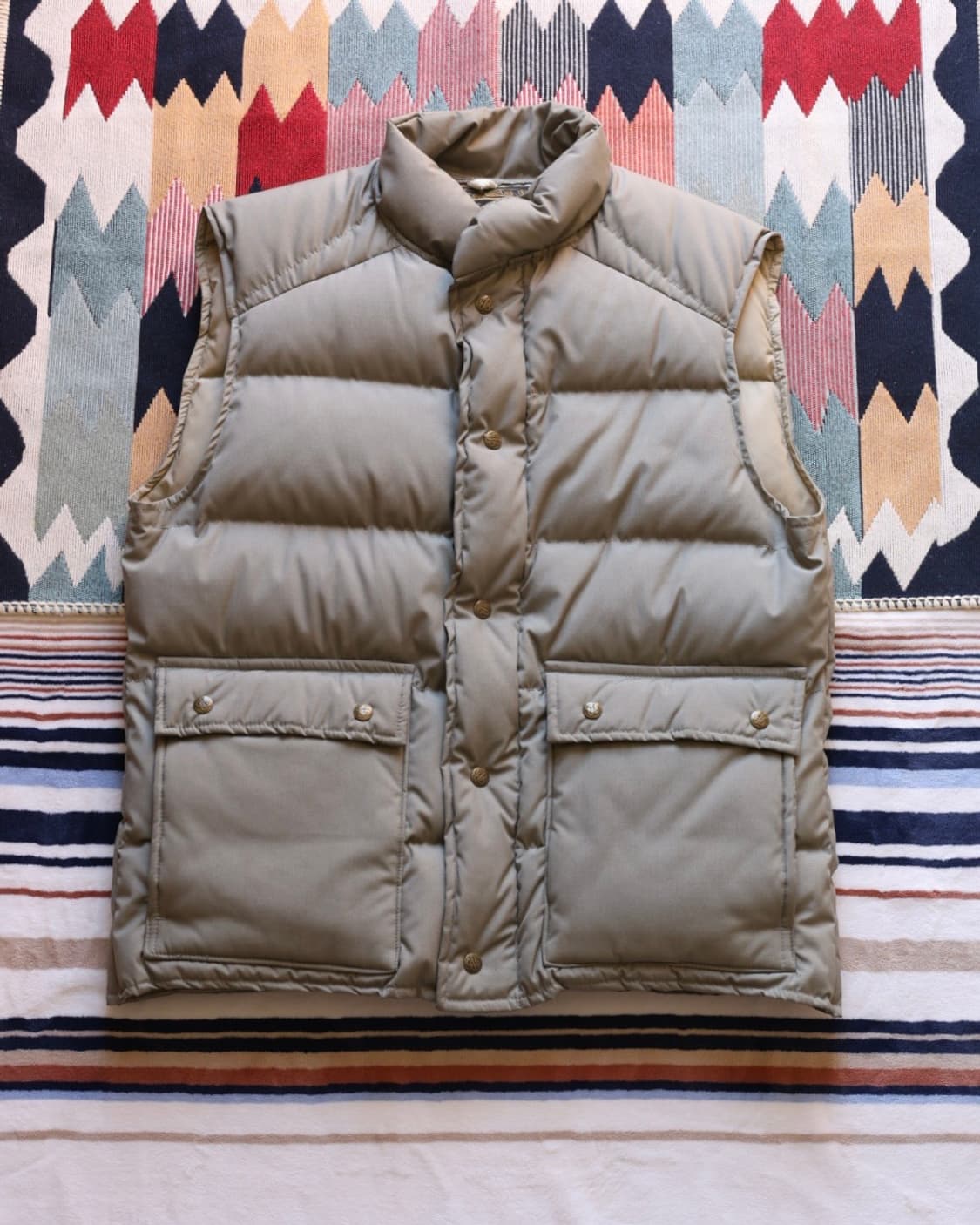 에디바우어 70s 카라코람 다운 베스트 상품이미지1