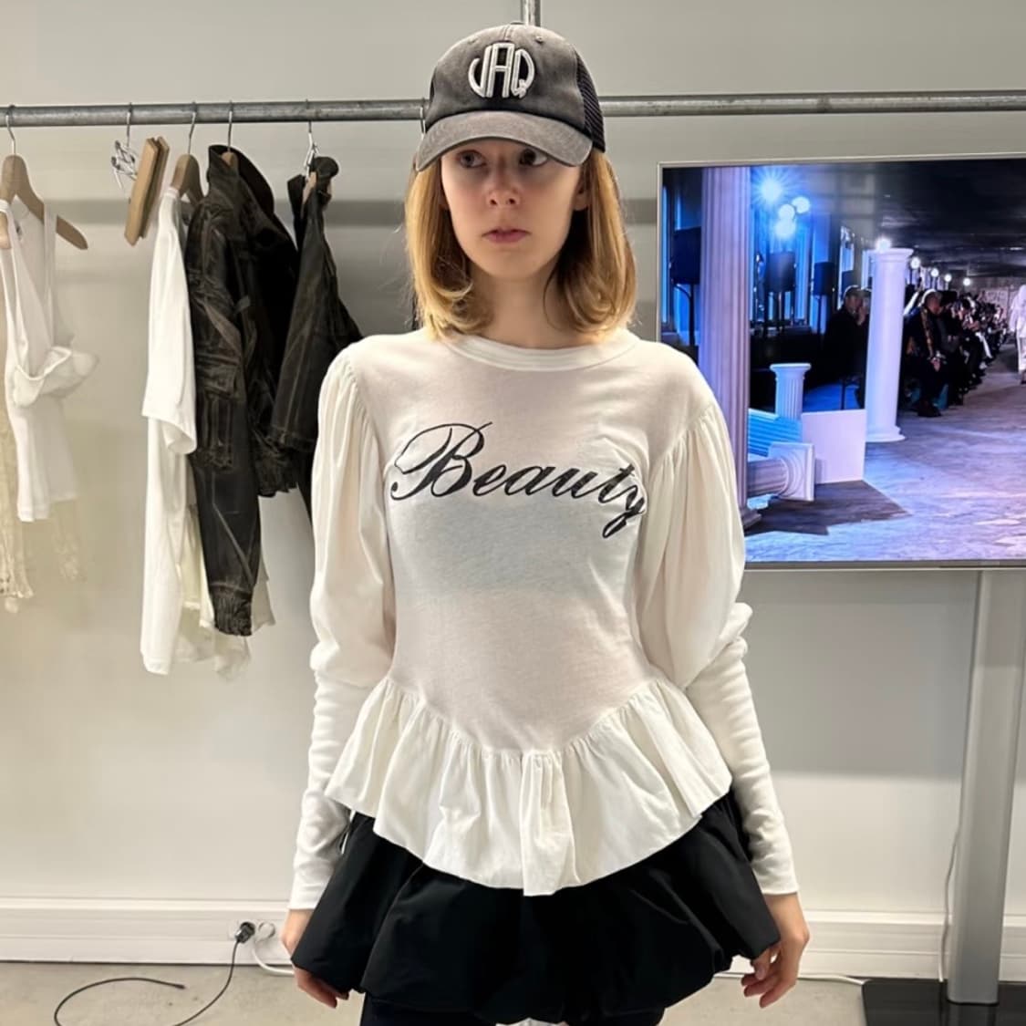 vaquera beauty tee 상품이미지5