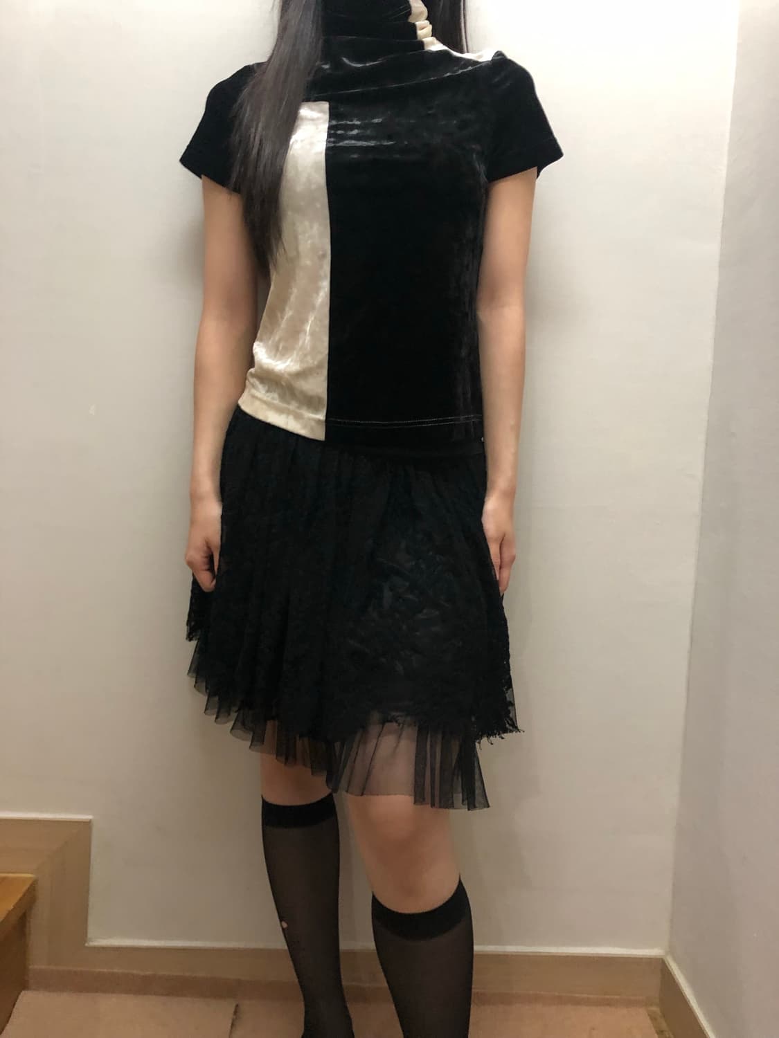 빈티지 블랙 앤 화이트 벨벳 탑 상품이미지8