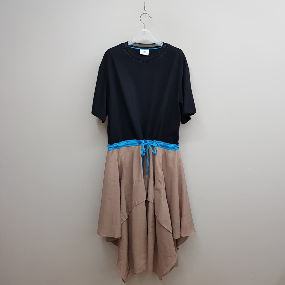 한섬 시스템 배색 스트링 언발란스 믹스드 원피스 S사이즈 상품이미지2