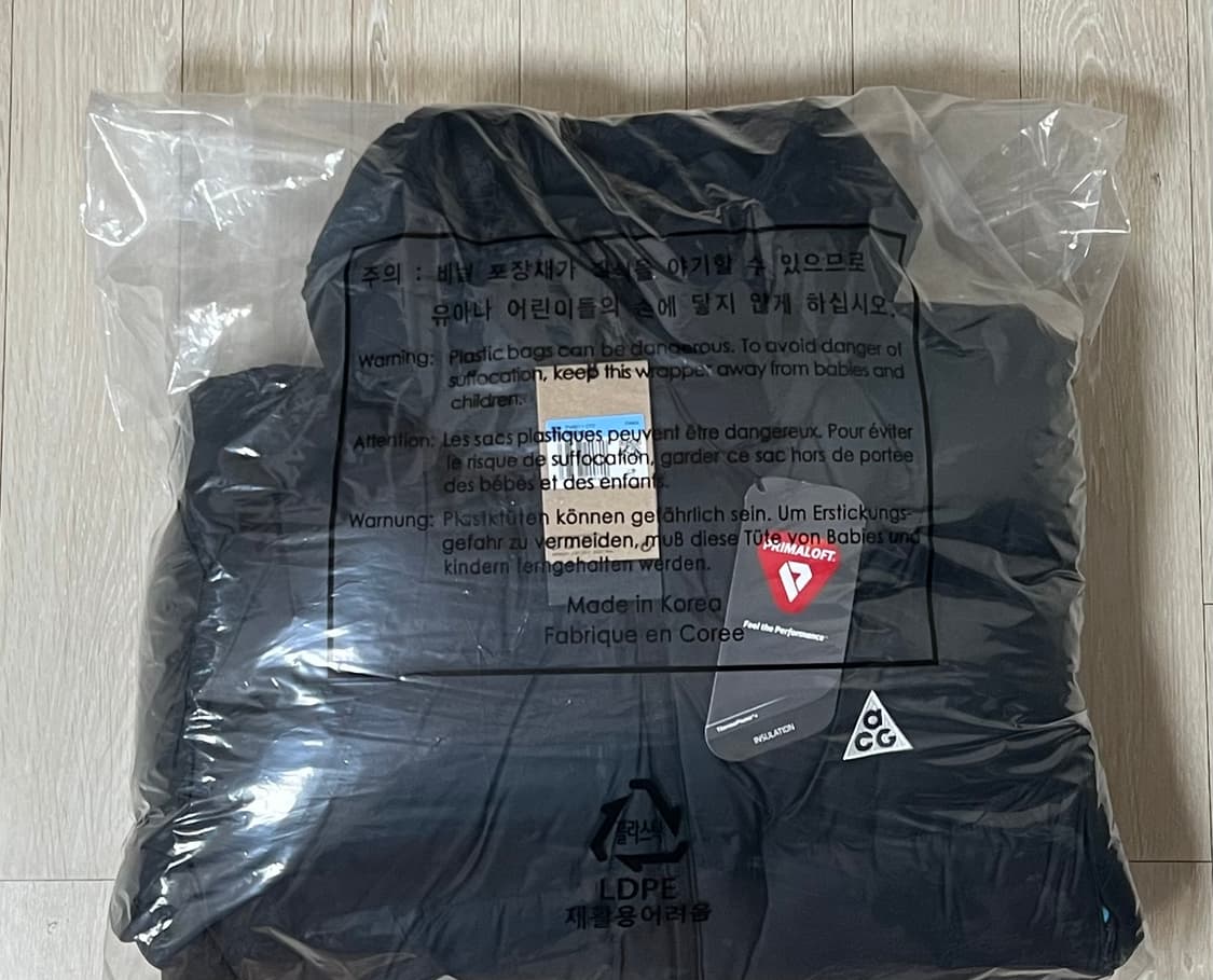 [새상품] M) 나이키 ACG 루나레이크 패딩 블랙 상품이미지3