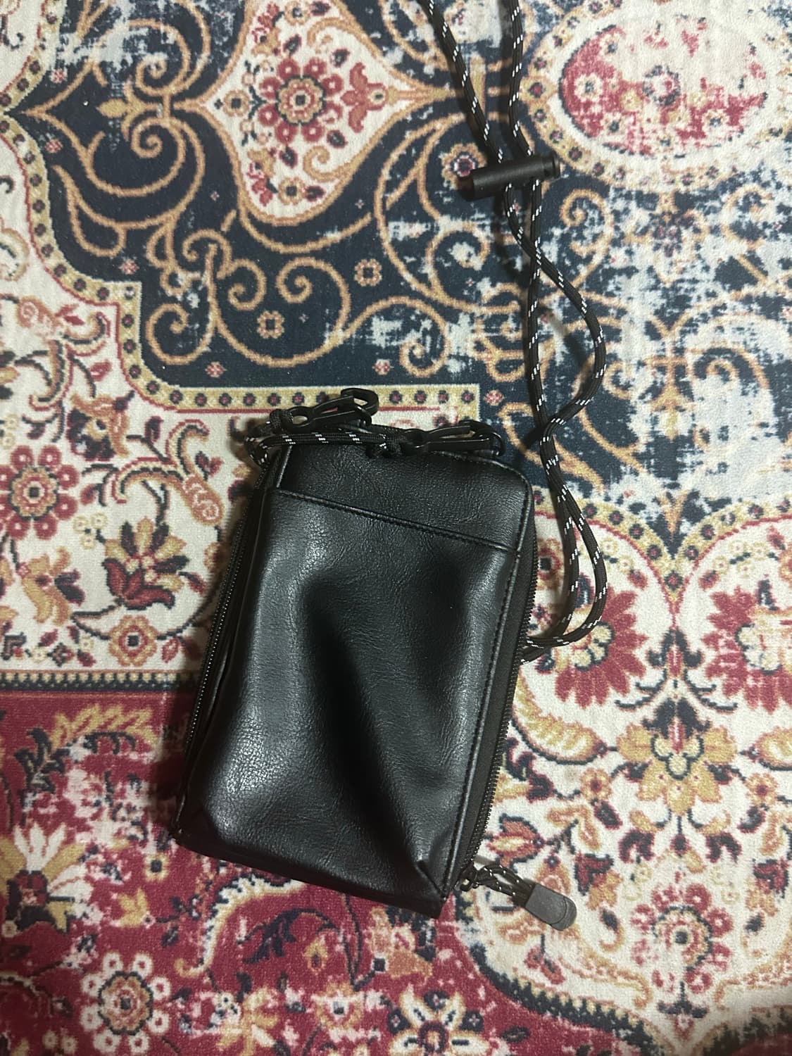 베이프 미니 크로스백 상품이미지2