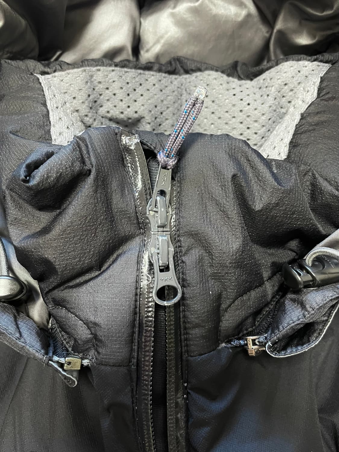 택포) 몽벨 재팬 구형 퍼마프로스트 투톤 초경량 구스 다운 패딩 자켓 상품이미지3