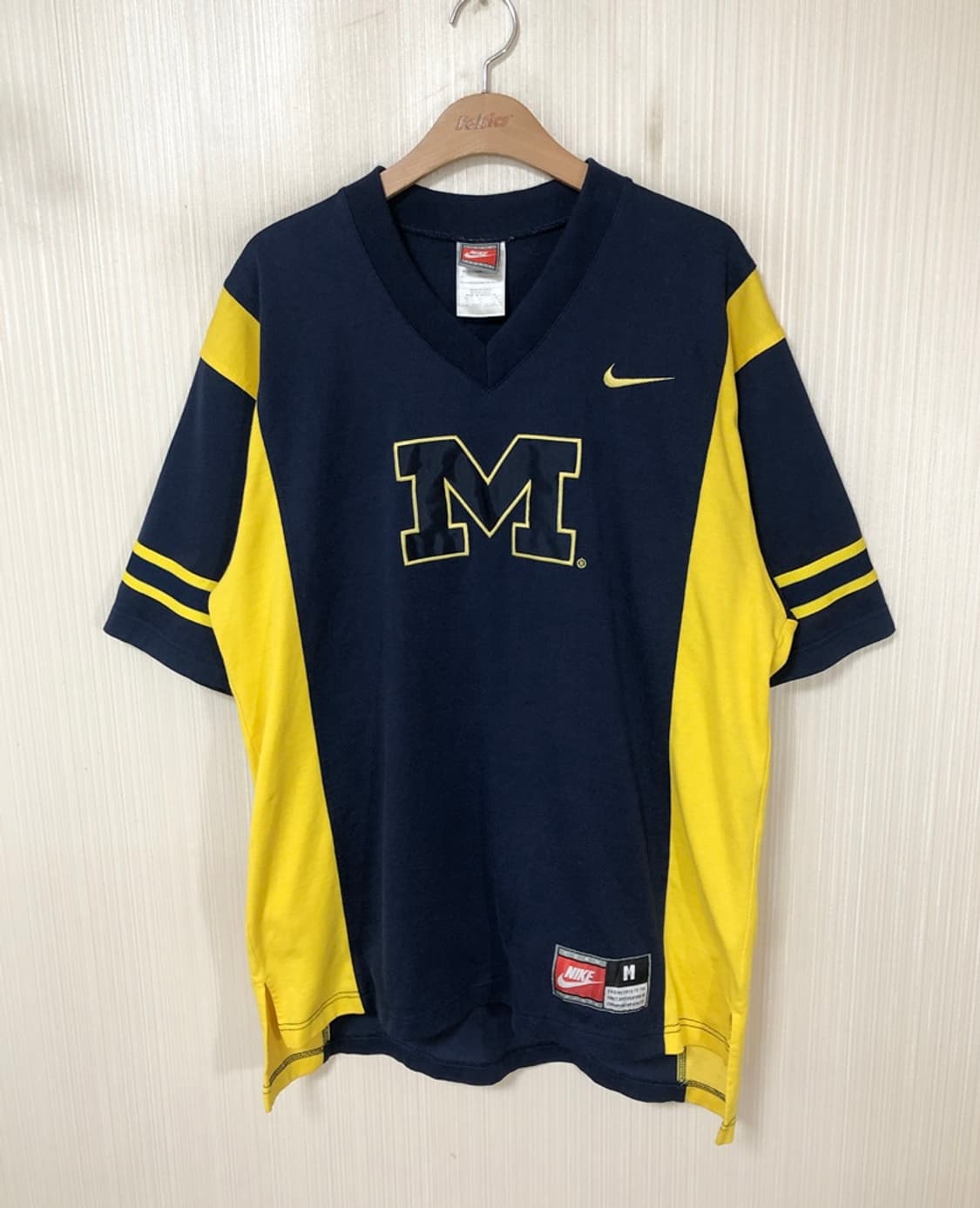  나이키 90's 미시건대학교 울버린스 빈티지져지 M(해외) 상품이미지1