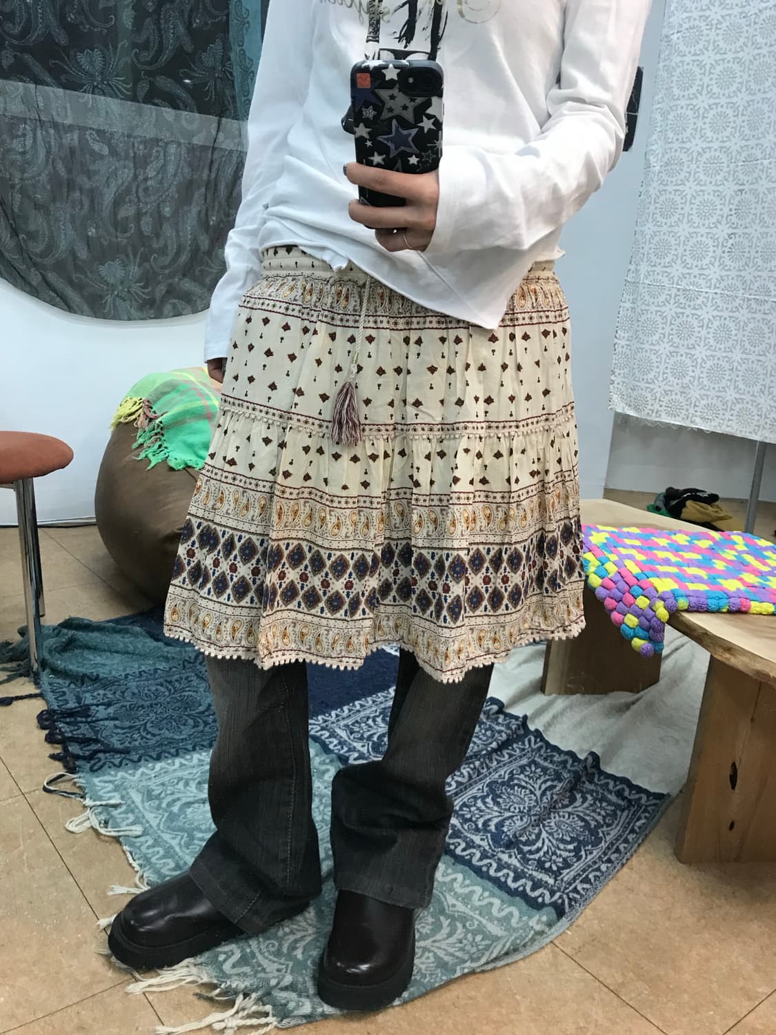 써스데이아일랜드 밴딩 페이즐리 미니스커트 상품이미지1