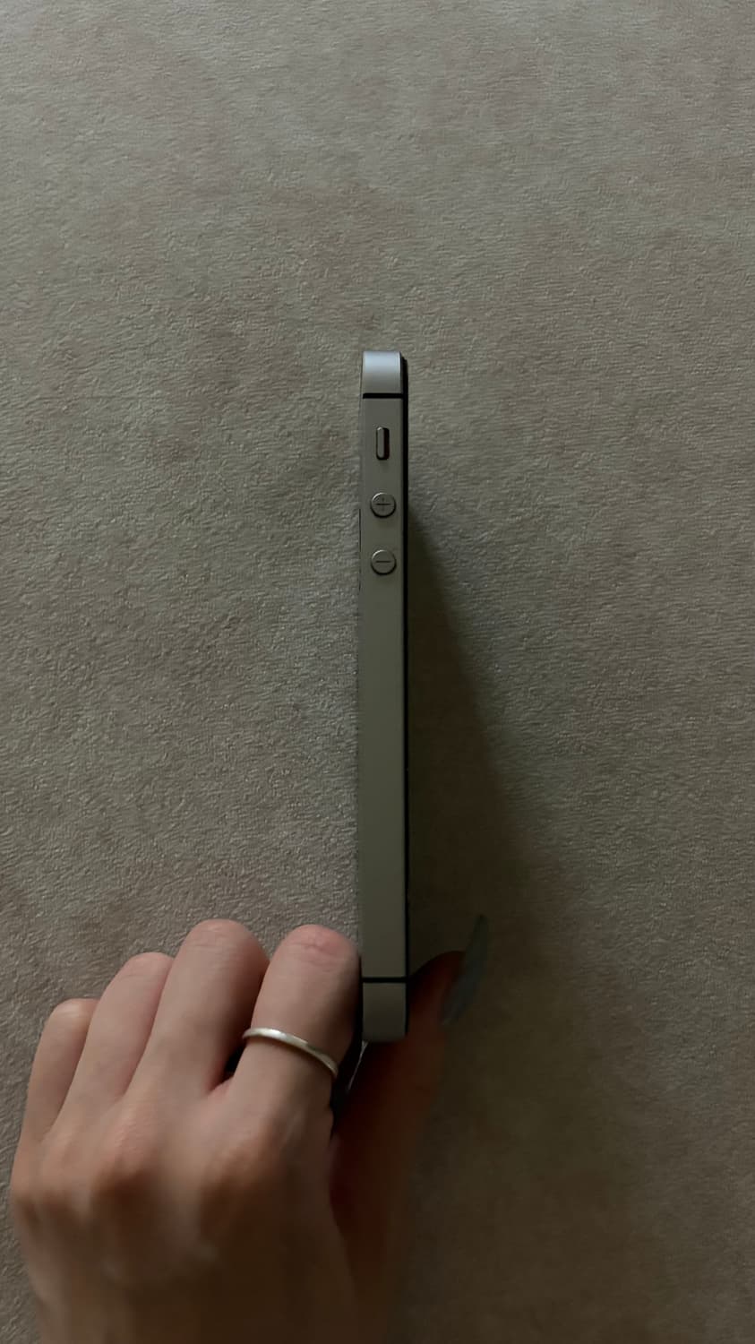 아이폰 se 스페이스 그레이 32GB 배터리 효율 100 상품이미지4