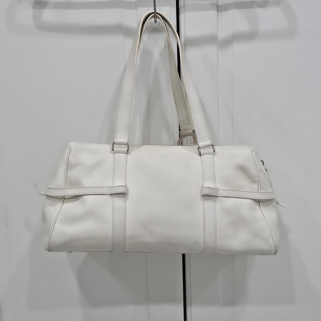 디올 dior 레터링 빅 D챰 화이트 바게트백 숄더백 토트백(y2k 감성 상품이미지2