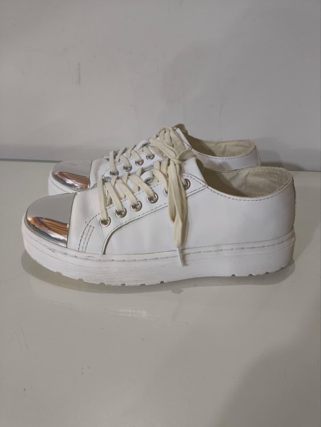 uk4 230mm 닥터마틴 알렉세이 실버 스니커즈 상품이미지2