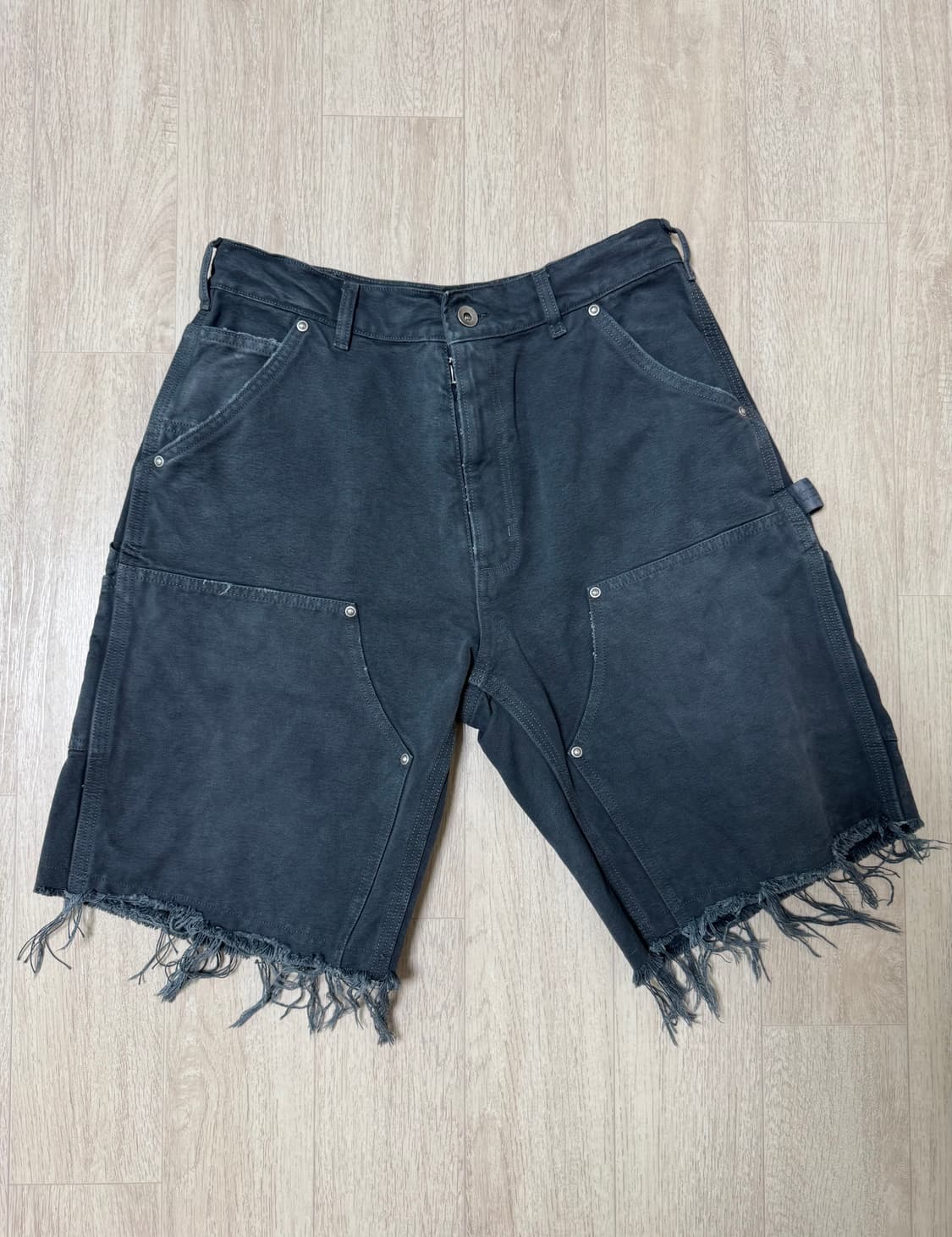 MAISON MARGIELA Distressed Shorts 28 상품이미지4