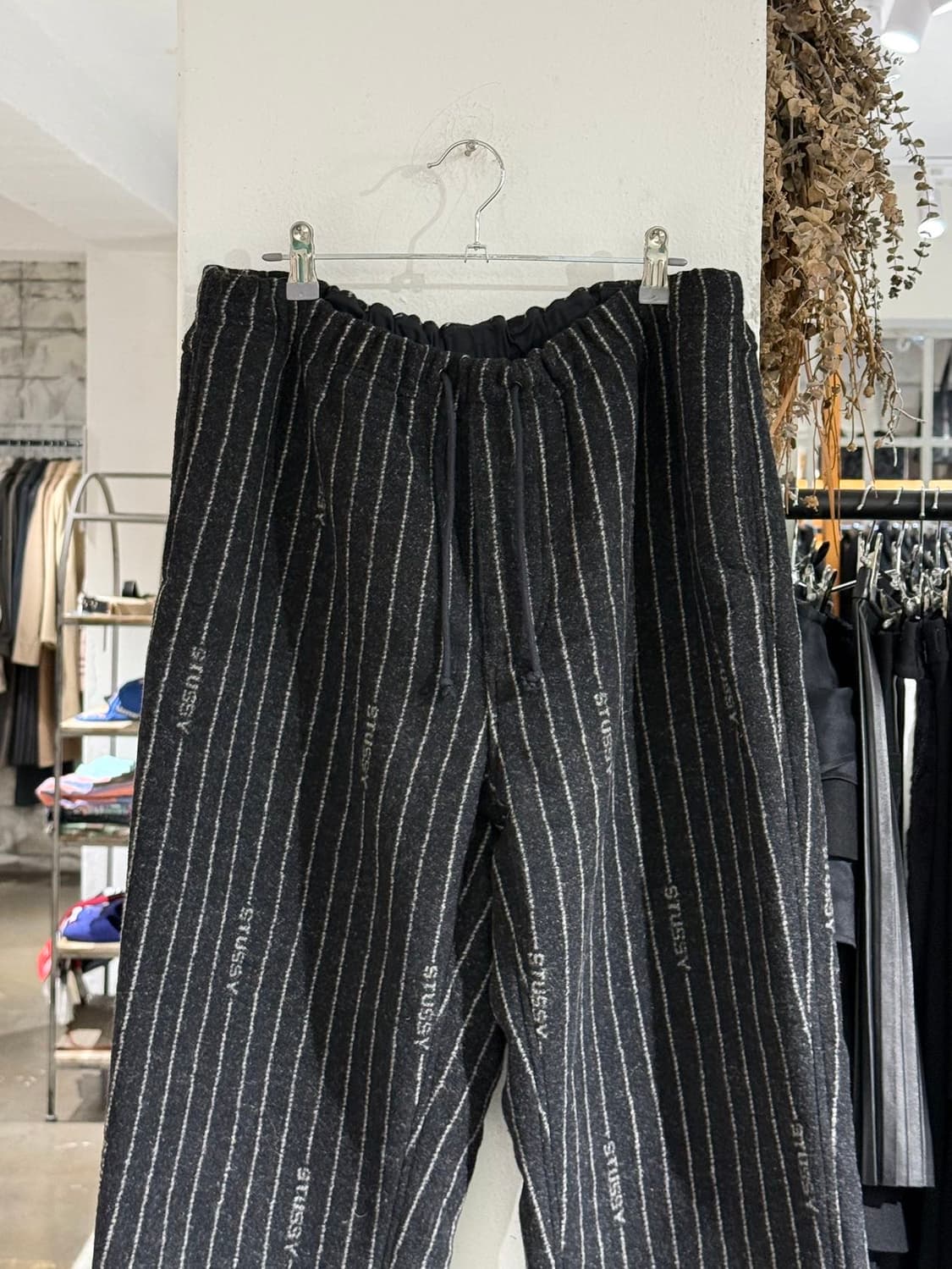 스투시 x 나이키 블랙 NRG 스트라이프 울 팬츠 상품이미지2