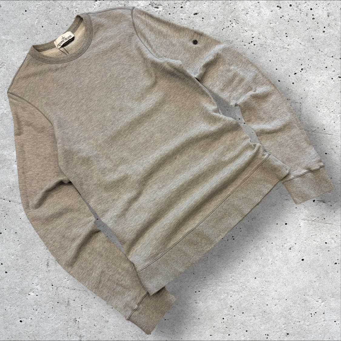 [L] 스톤아일랜드 맨투맨 티셔츠 그레이 노와펜 C114 상품이미지1