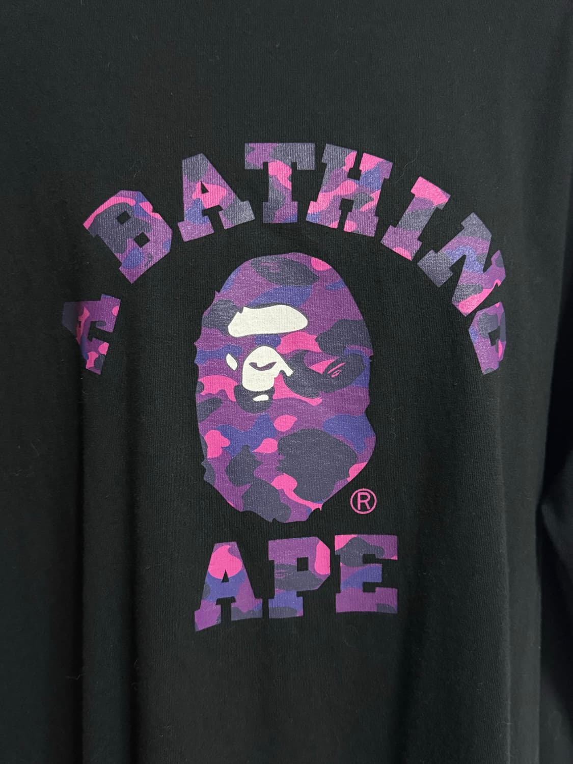 베이프 퍼플 카모 빅로고 반팔티 (블랙 / 3XL) 상품이미지2