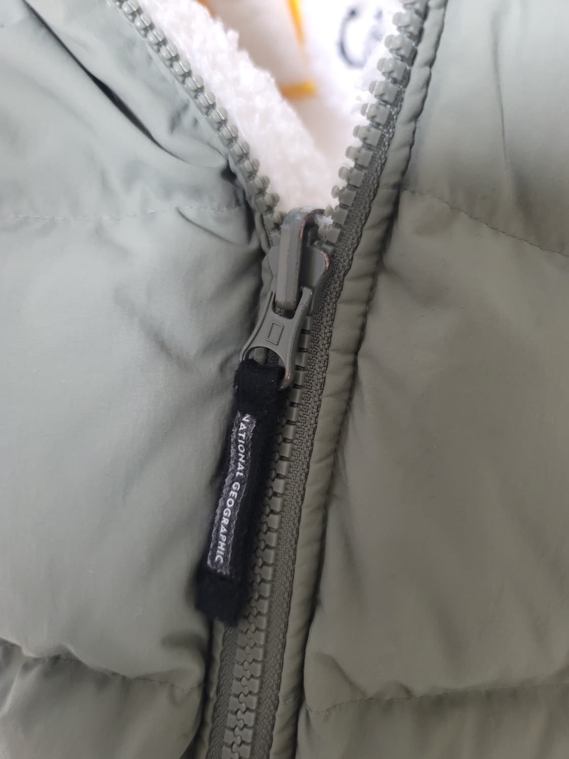 내셔널지오그래픽 구스다운 리버시블 뽀글이 패딩 키즈120사이즈 상태굿 상품이미지5