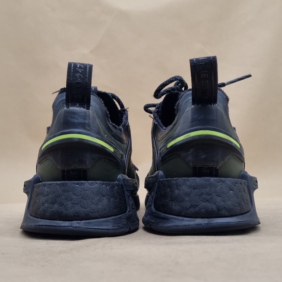 아디다스 NMD V3  여성운동화240  상품이미지4