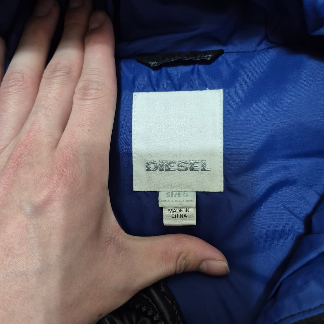 디젤 키즈 유광 와펜 다운 후드 패딩 점퍼 상품이미지5