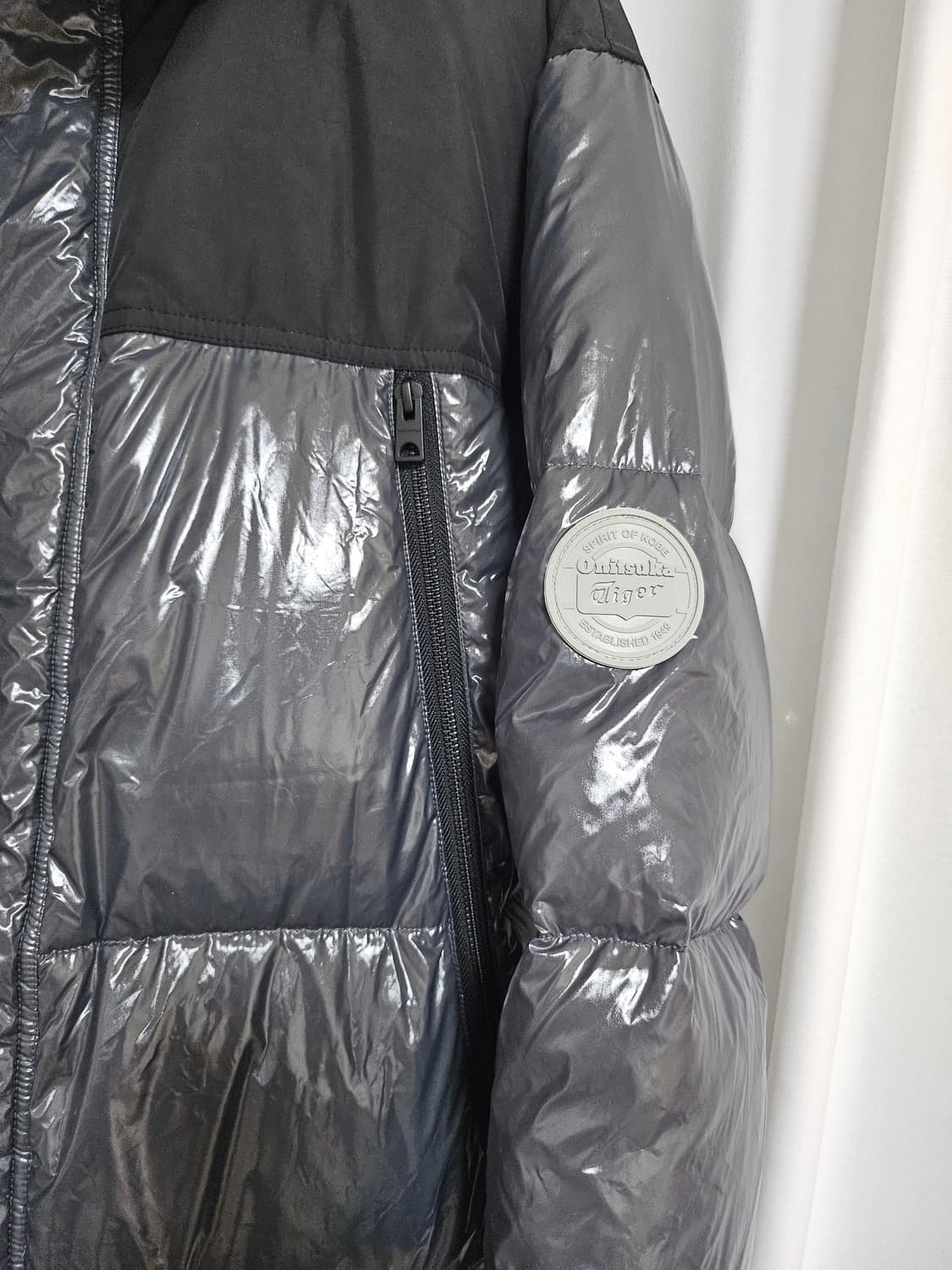 정품)오니츠카타이거 롱패딩S 상품이미지2