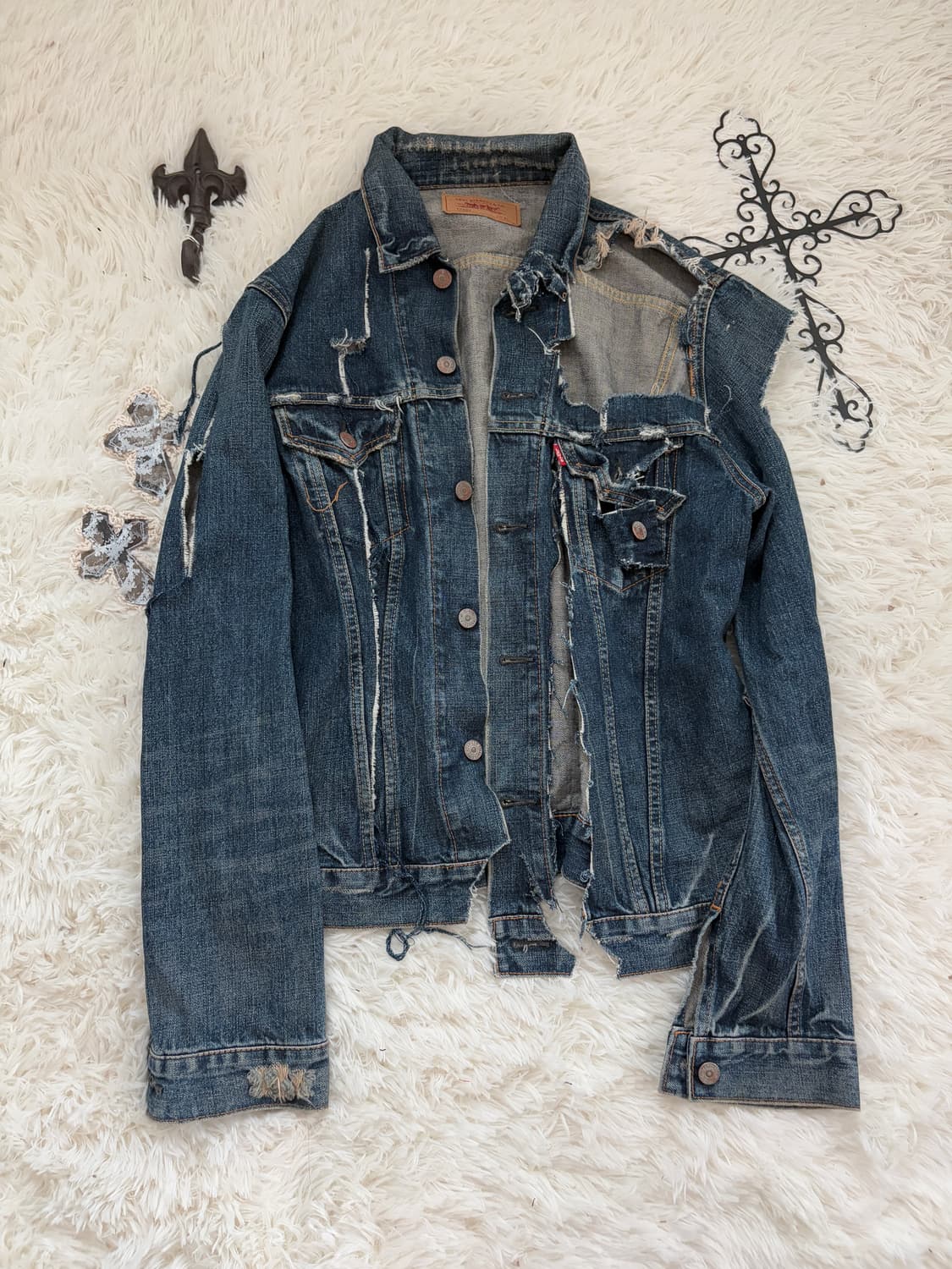 Levi's Damage Jeans Jacket 상품이미지1