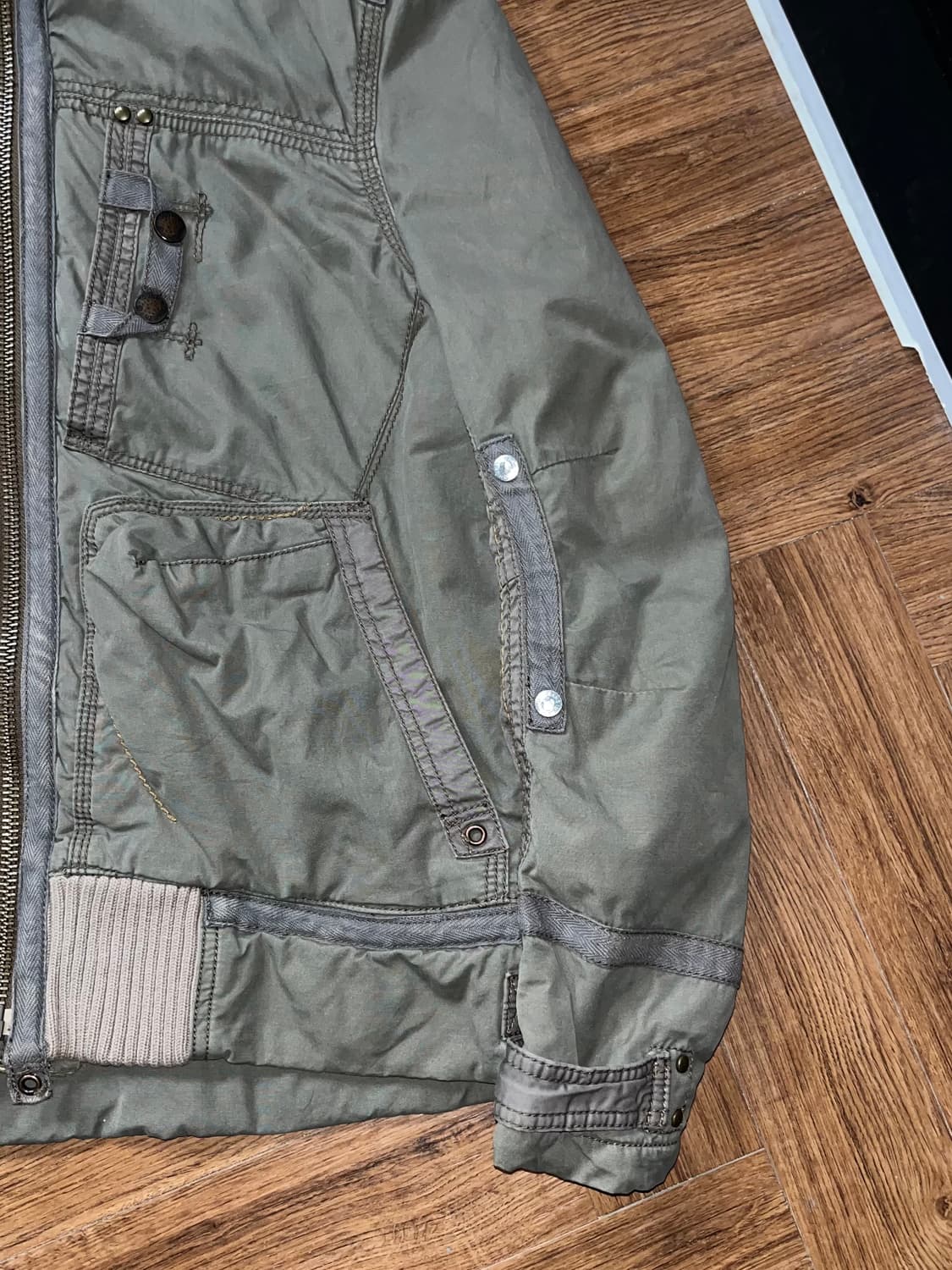 밀리터리 디테일 후드 점퍼 상품이미지5