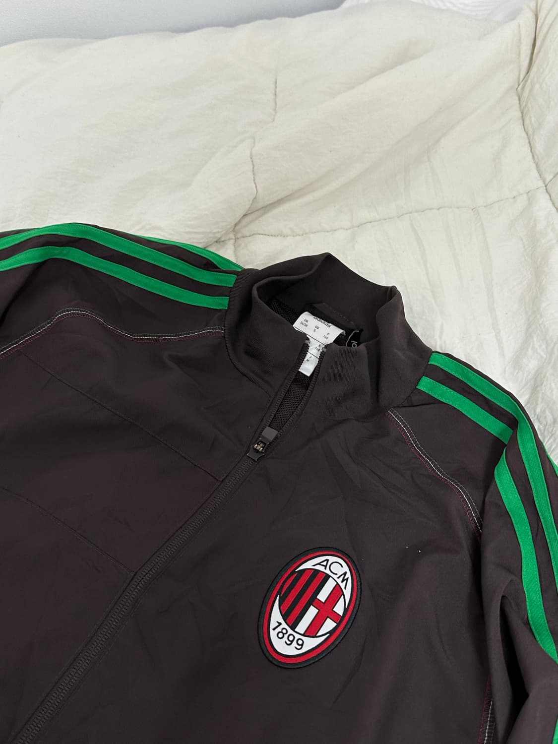 AC 밀란 바람막이 아디다스 윈드브레이커 미디움 상품이미지3
