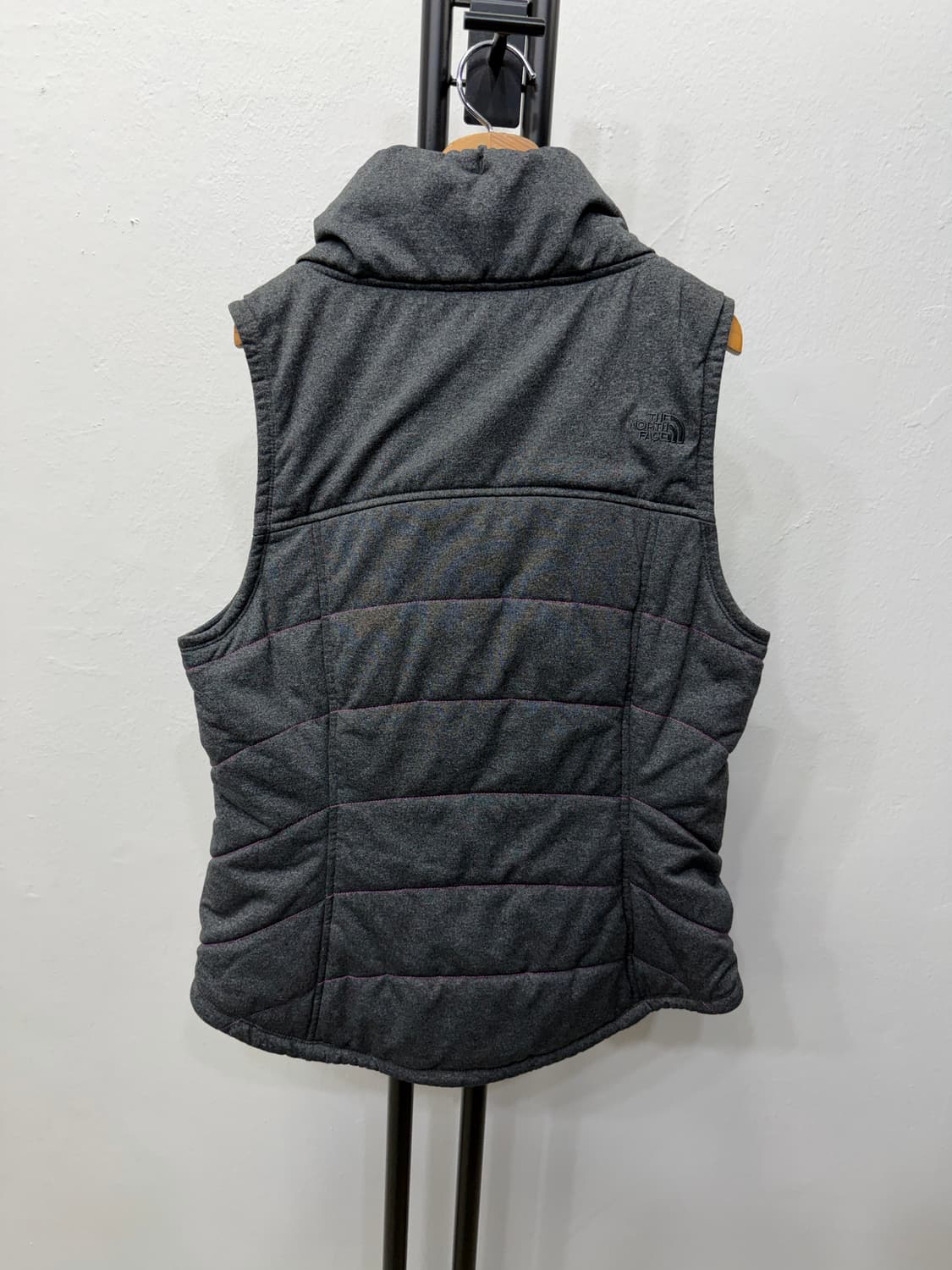 정품) 노스페이스 여성 패딩 조끼 M 상품이미지5