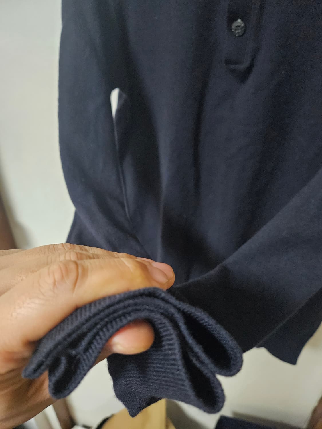 스톤아일랜드 단추 반집업 니트 블랙M 상품이미지3