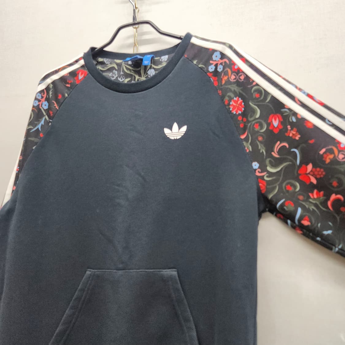 아디다스 삼선 소매 디테일 맨투맨 90(L) 상품이미지3