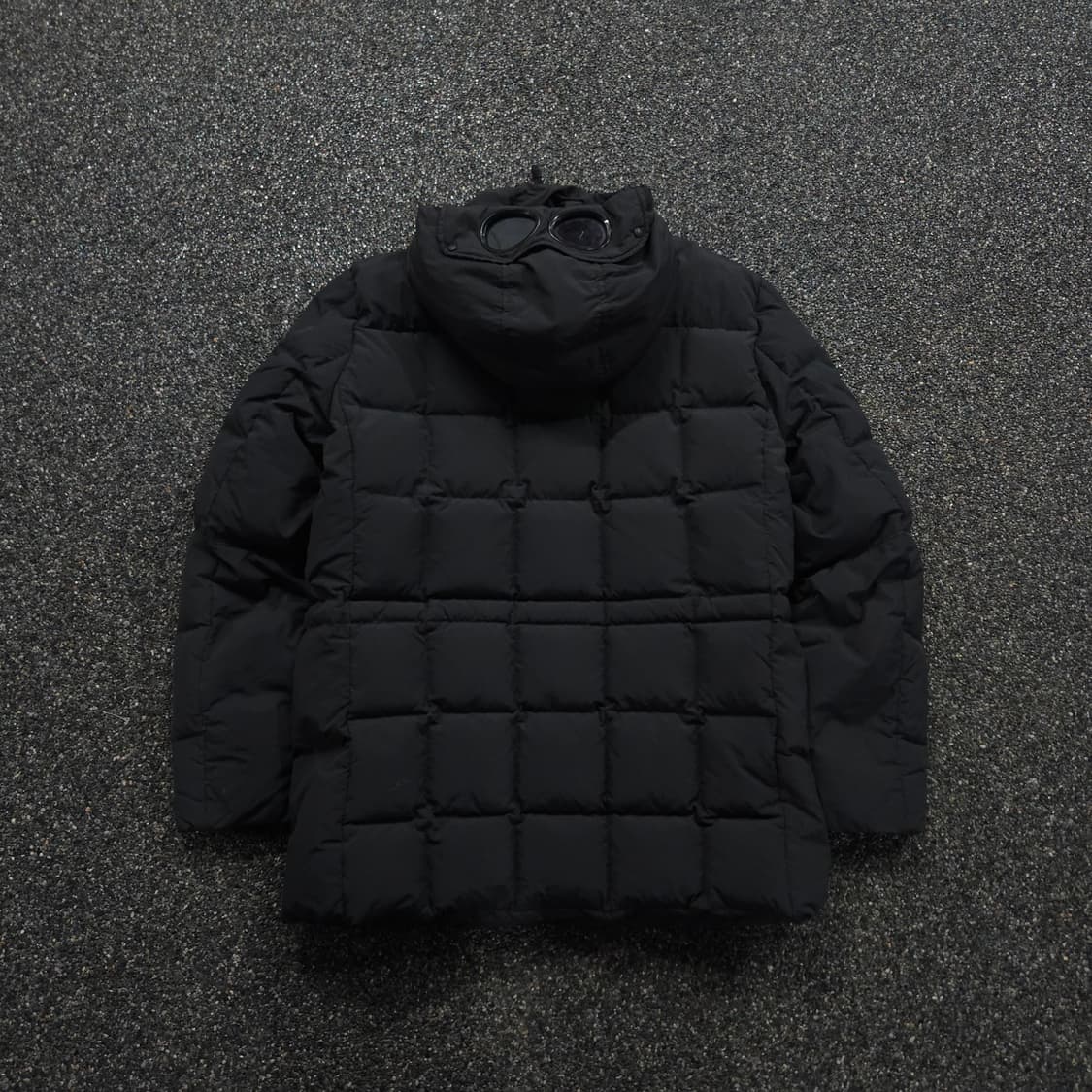 CP 컴퍼니 고글 후디 다운 푸퍼 패딩 (XL) 상품이미지2