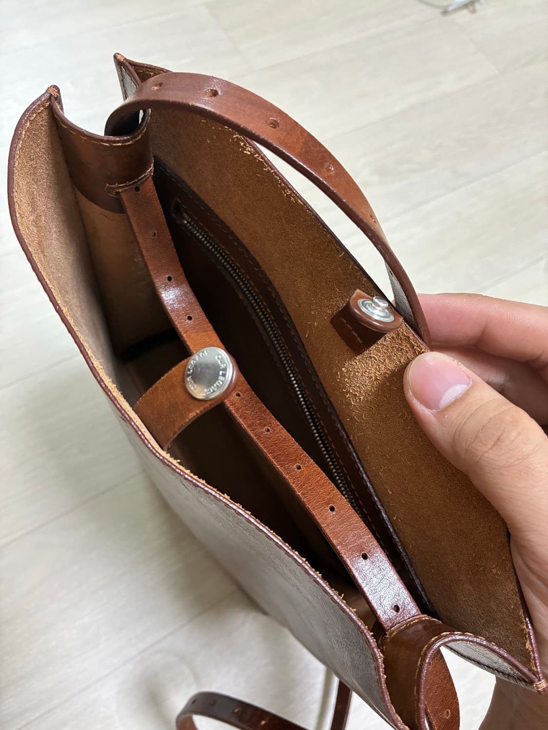 아워레가시 토트백 브라운 상품이미지4