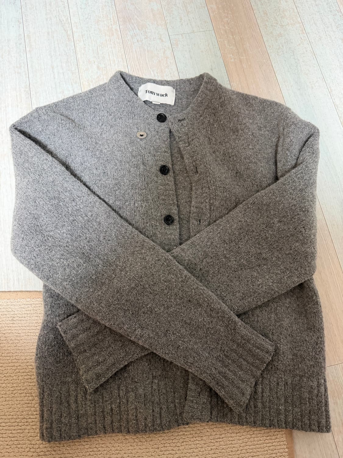 토니웩 모헤어 알파카 가디건 판매합니다 상품이미지1