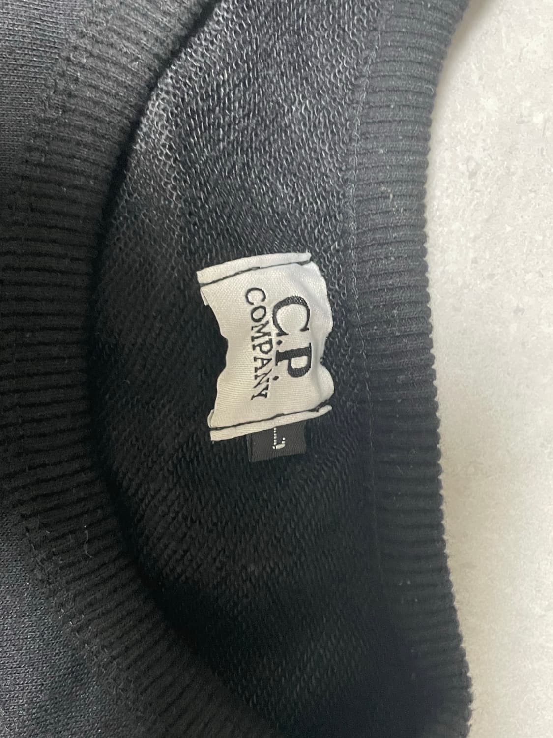 c.p. company 맨투맨 블랙 상품이미지2