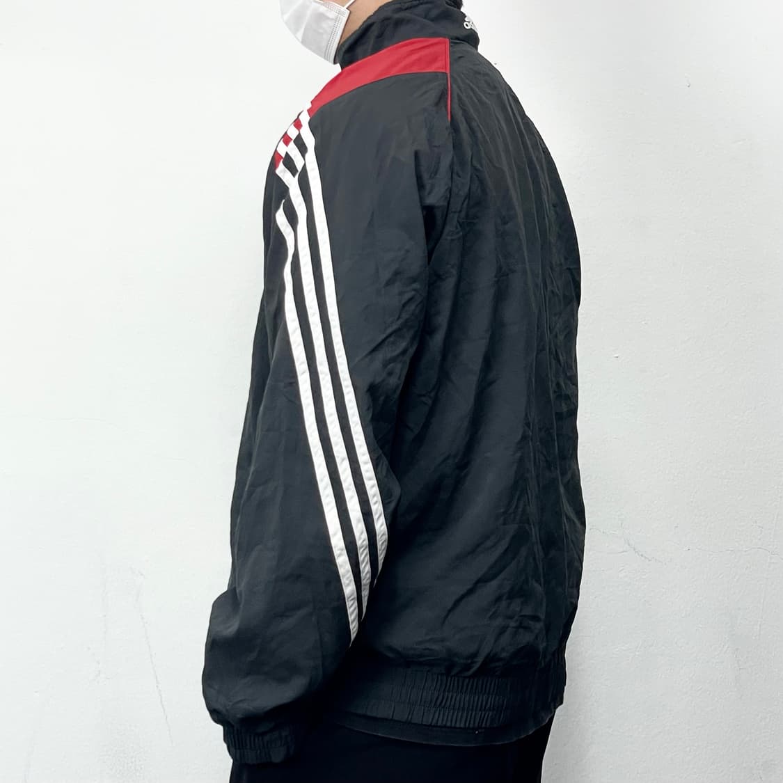 아디다스 00s 올드스쿨 비대칭 삼선 바람막이 자켓 상품이미지2