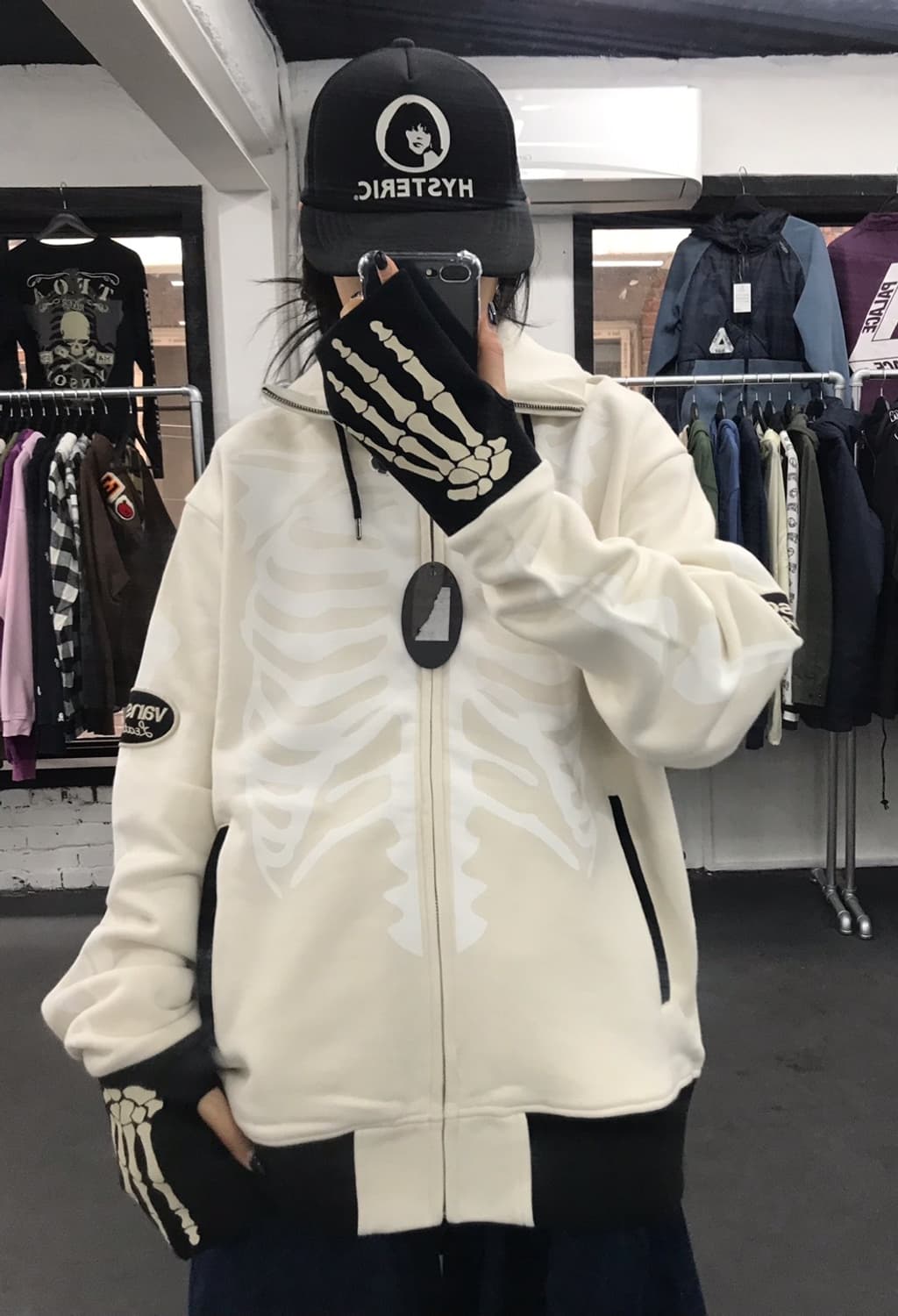 밴슨 레더 화이트 본 하이넥 후드집업 상품이미지2