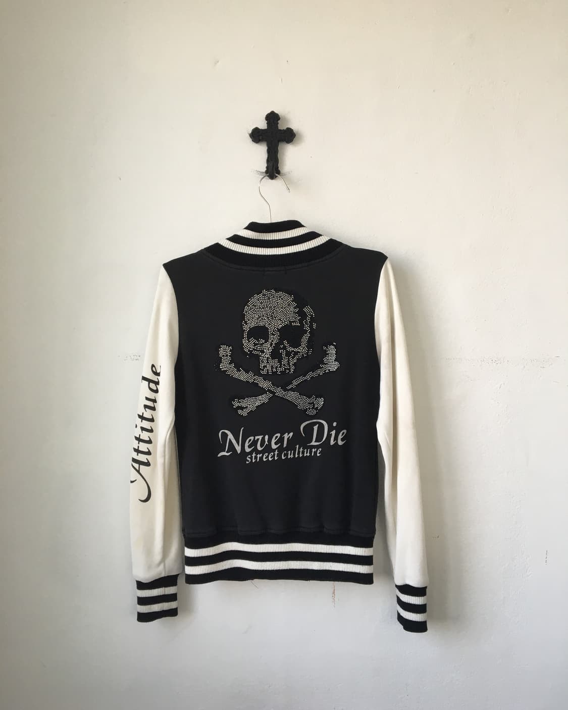 back skull point zip up 상품이미지1