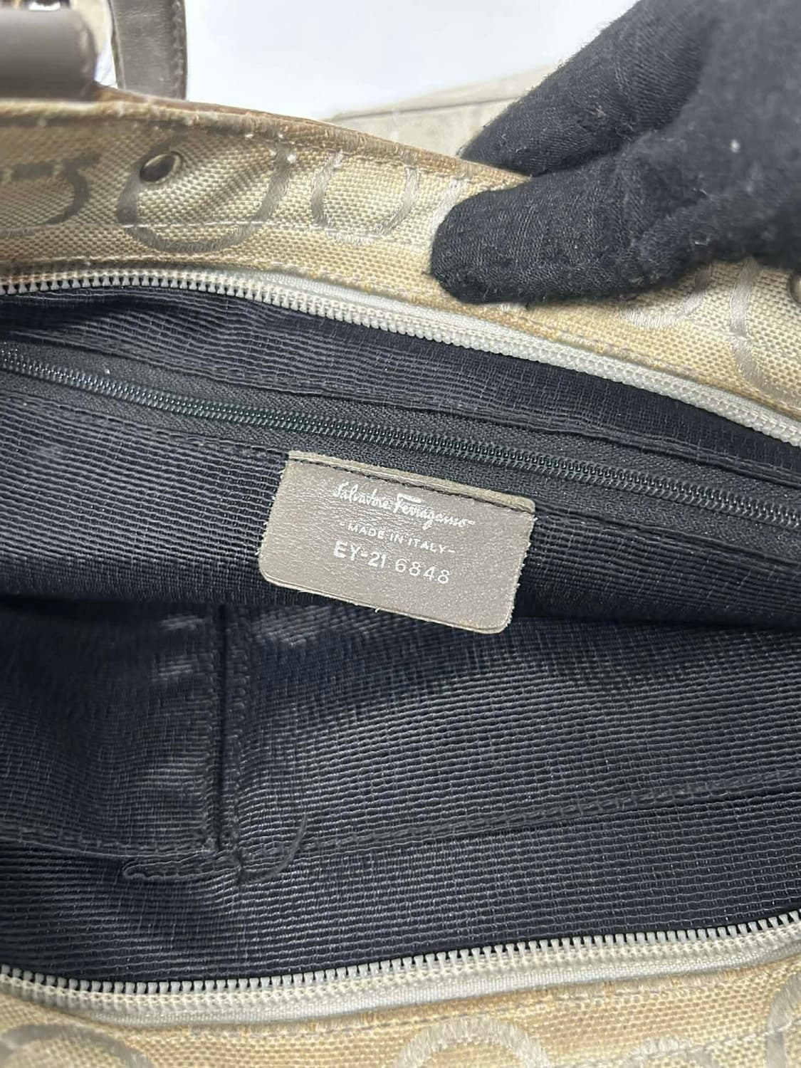 살바토레 페라가모 간치니 자가드 토트백 숄더백 상품이미지7