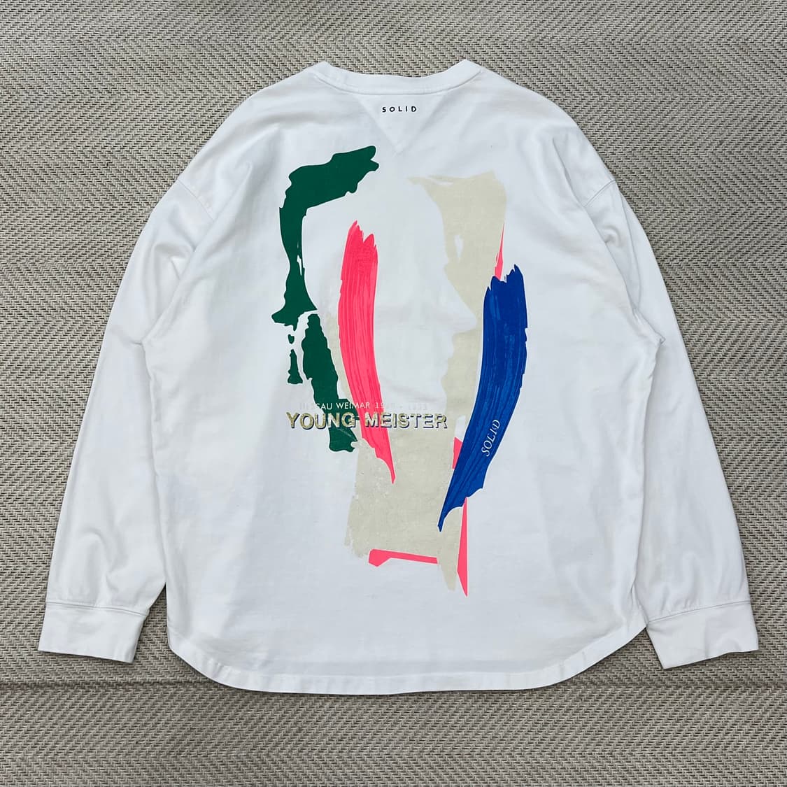 솔리드옴므 백프린팅 롱슬리브 r2325 상품이미지2